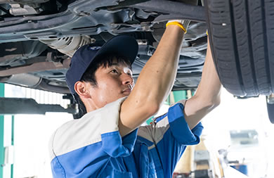 整備工場（自社工場での車両整備）